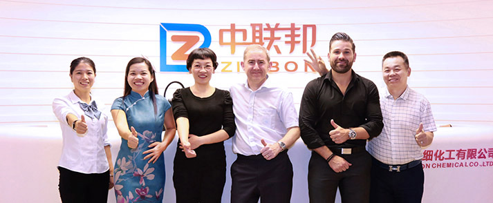 水處理消泡劑廠家客戶(hù)合照